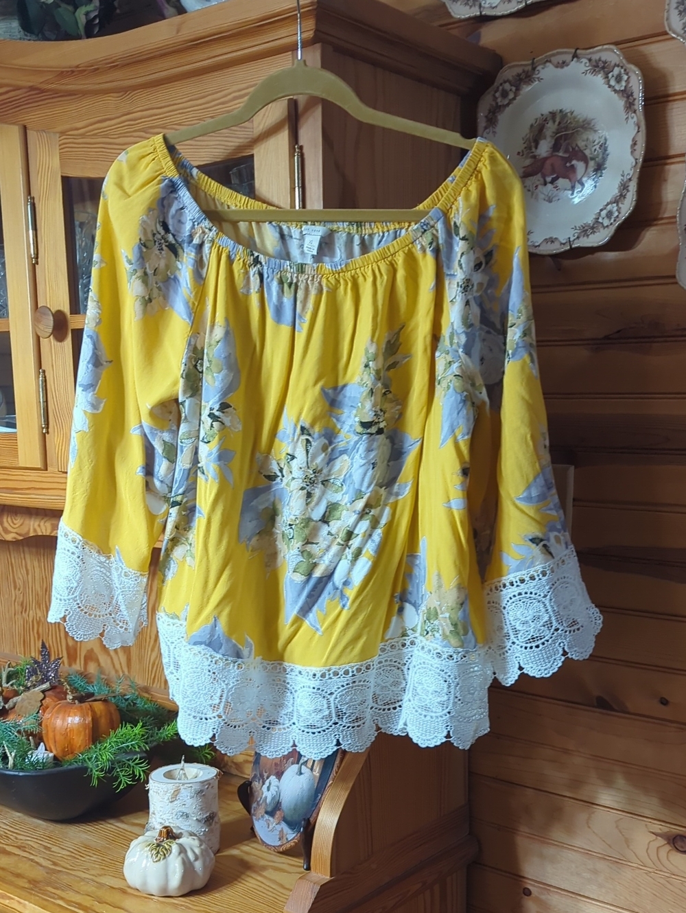 Yellow Floral Off-Shoulder Blouse with Lace Hem